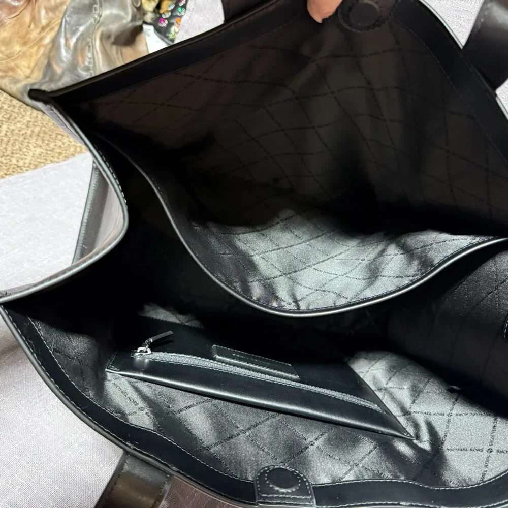 Large MICHAEL KORS Leather Tote Bag
